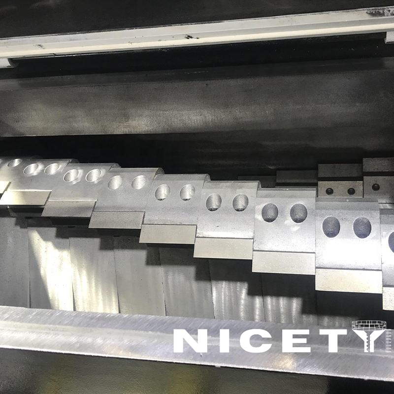 Claw Blade plastic crusher