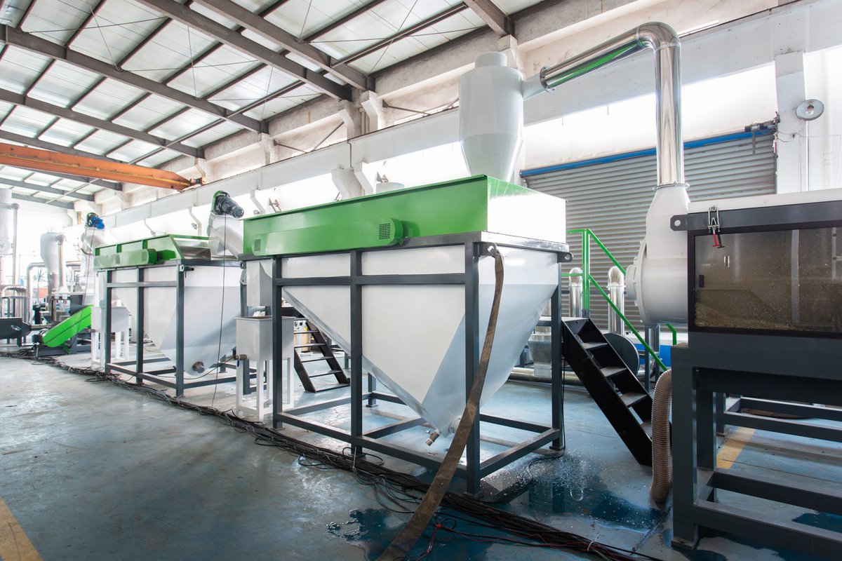 nicety machine pet bottle floating washing tank with screw feeder