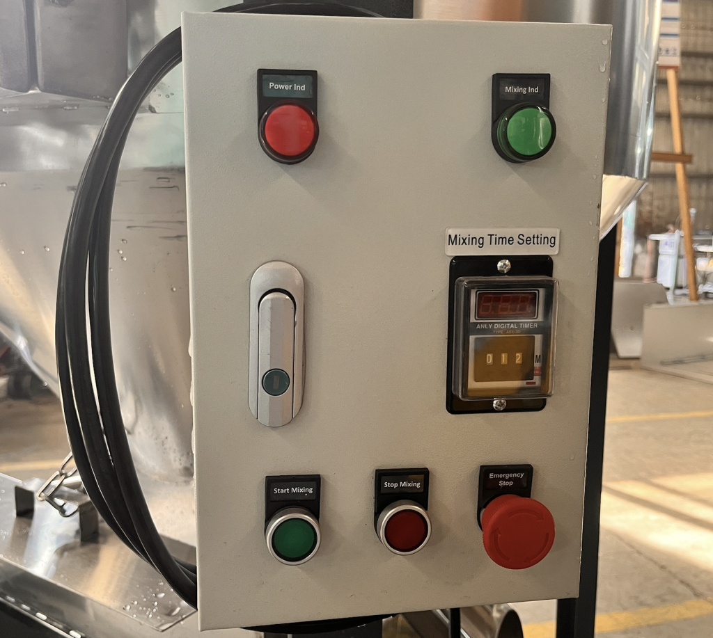 Vertical silo mixer control box