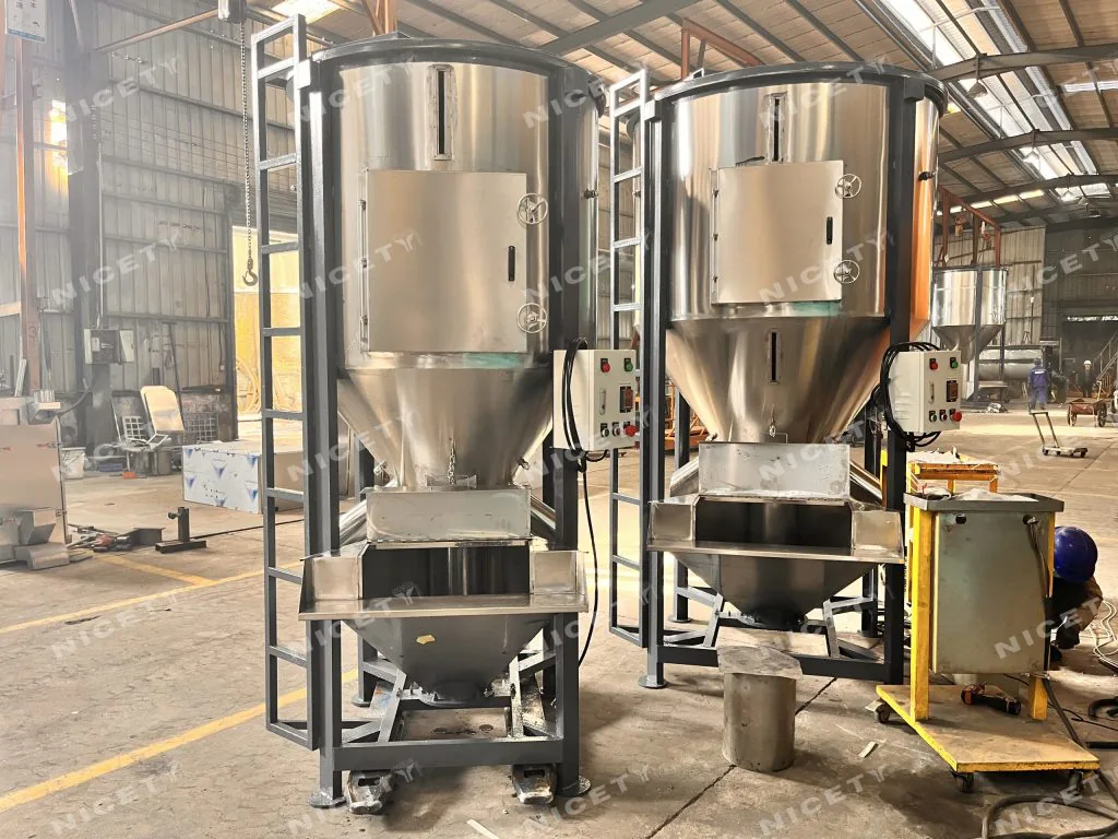 vertical silo mixer