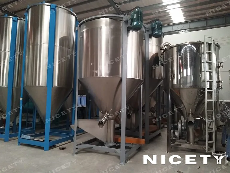 VERTICAL Spiral silo mixer