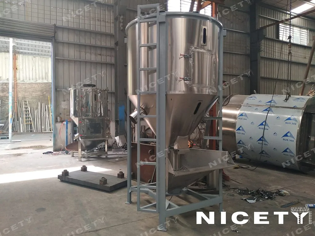 VERTICAL Spiral silo mixer