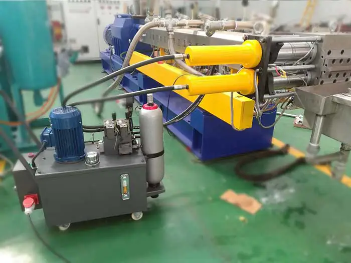 pet pelletizing line,pet pelletizing machine,pet pelletizing,pet underwater pelletizing,pet granulator machine,pet granulator,plastic pelletizing line,pet water ring pelletizing,pet water ring granulator,pet pelletizing line manufacturer,pet pelletizing machine manufacturer