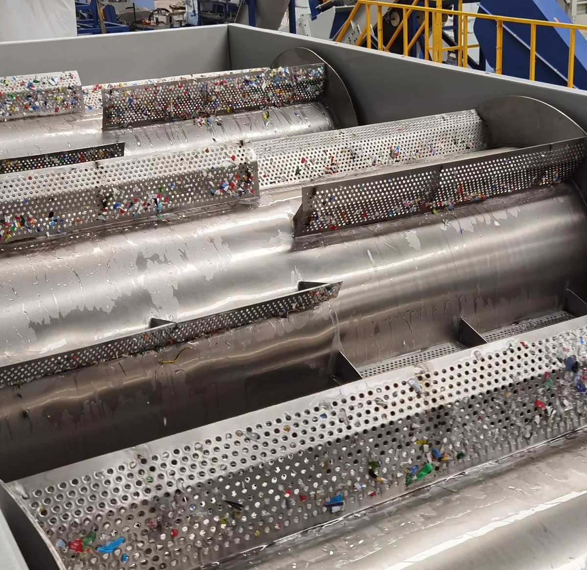 PET bottle washing recycling line - floating tank