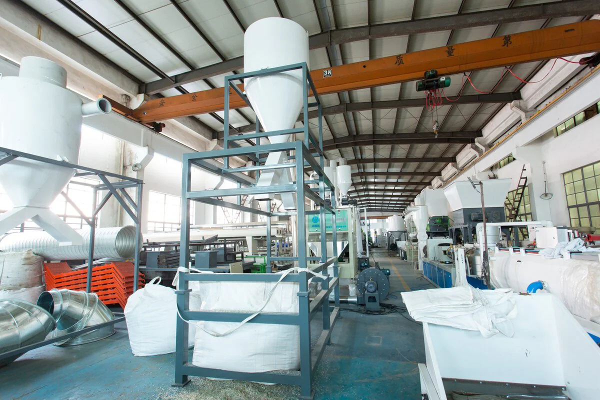 nicety machine plastic flakes silo