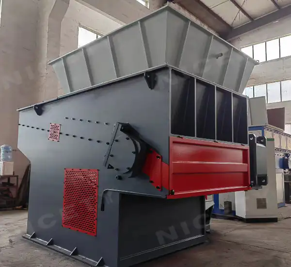 plastic shredder machine