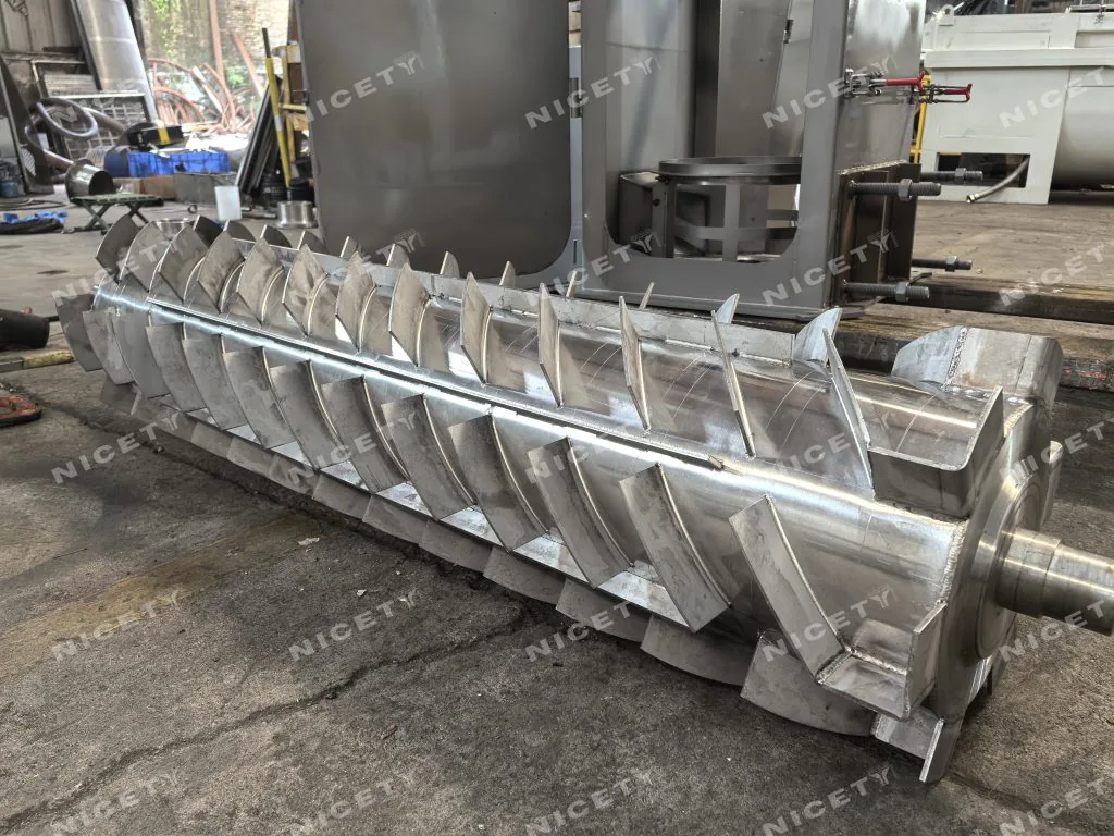 vertical centrifugal dryer machine (50)