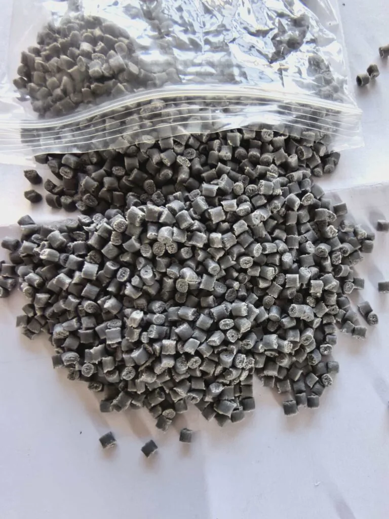 plastic pellets with moisture defects surface bubbles silver streaks